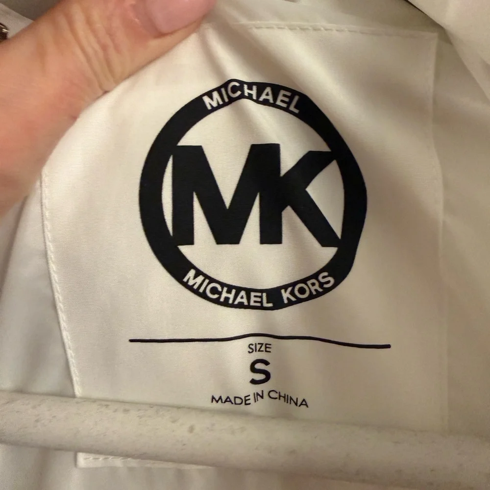 Michael Kors White Quilted Puffer Jacket – Size Small